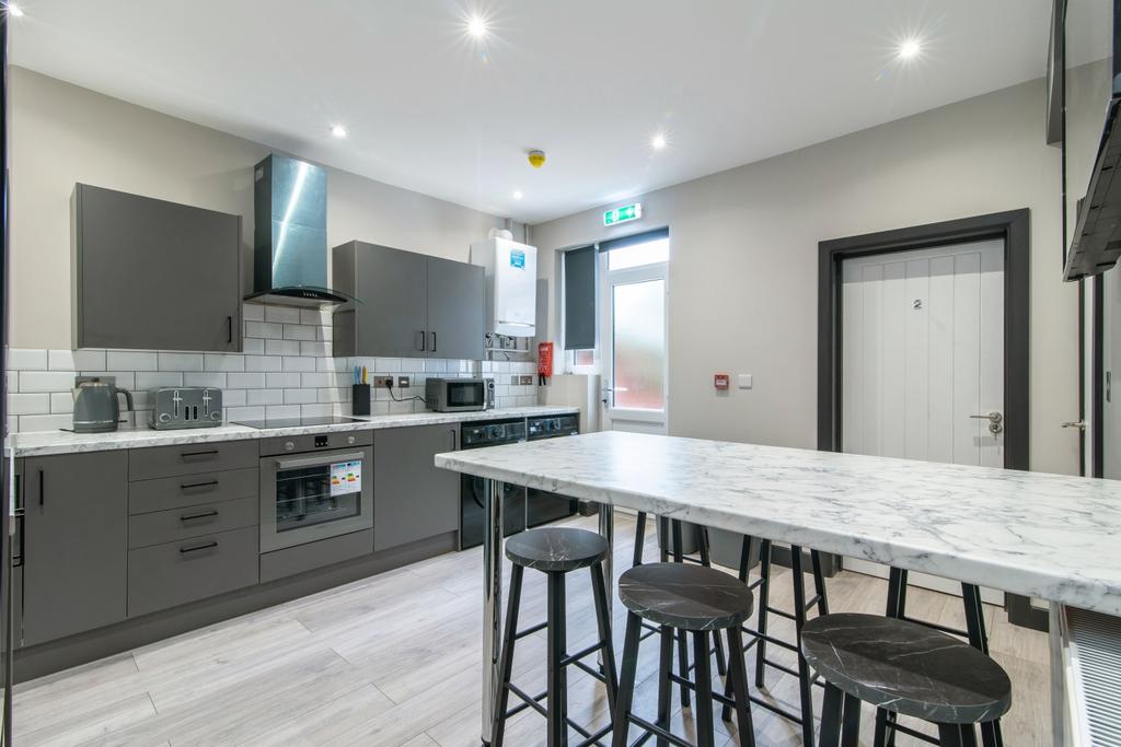 1 Kitchen