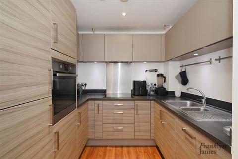 2 bedroom apartment for sale, Felix Point, Epstein Square, London, E14