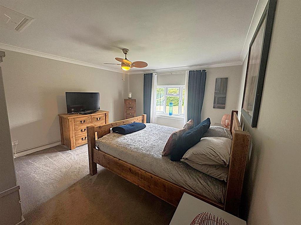 Bedroom.jpeg