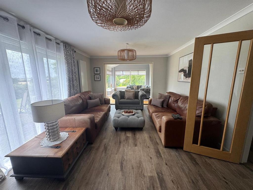 Living Room.jpeg