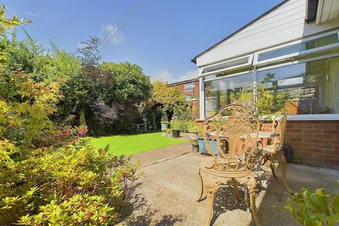 2 bedroom detached bungalow for sale, Russells Drive, Lancing