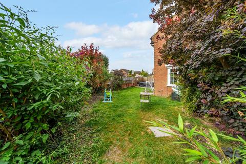 2 bedroom terraced house for sale, Aylesbury,  Buckinghamshire,  HP21