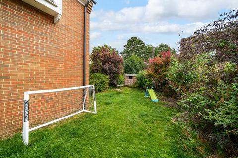 2 bedroom terraced house for sale, Aylesbury,  Buckinghamshire,  HP21