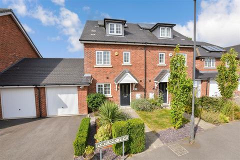 4 bedroom townhouse for sale, Portland View, Wickford, Essex