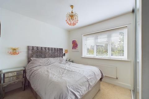 2 Barton Grove, Leighton Buzzard, LU7 4EF