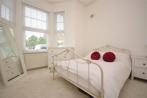 Flat 2, 2 Hawes Road, Bromley, BR1 3JR