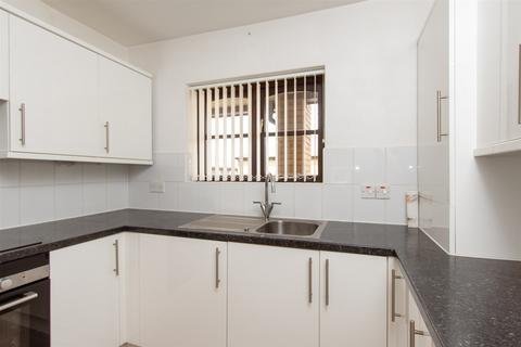 1 bedroom flat for sale, Trafalgar Road, Gravesend, Kent