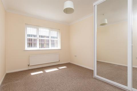 1 bedroom flat for sale, Trafalgar Road, Gravesend, Kent