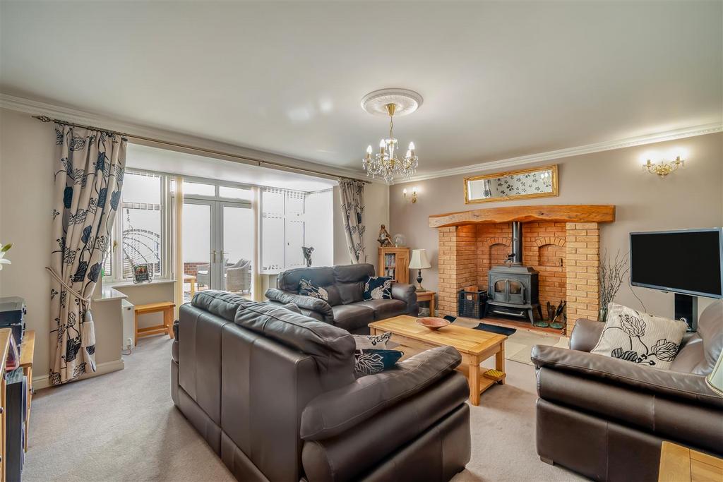 8607986-interior59.jpg