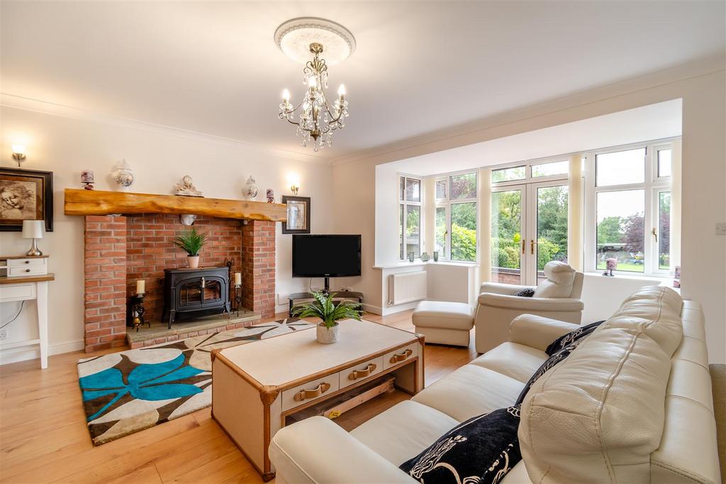 8607986-interior72.jpg