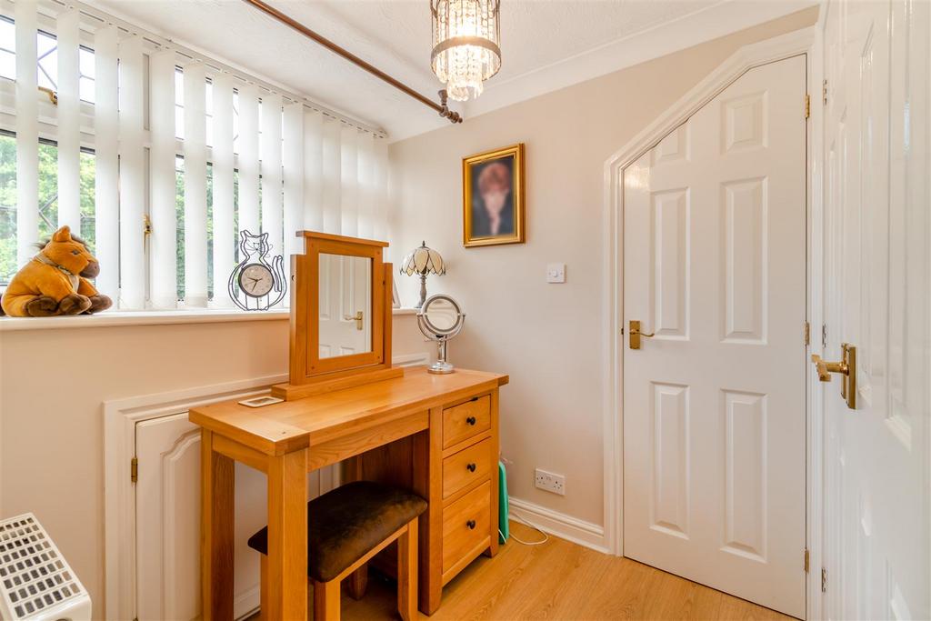 8607986-interior06.jpg