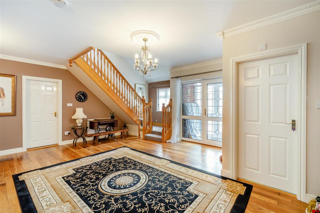 8607986-interior65.jpg