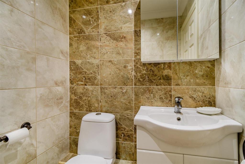 8607986-interior43.jpg