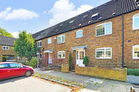 15 Redwood Close, London, SE16 5NJ