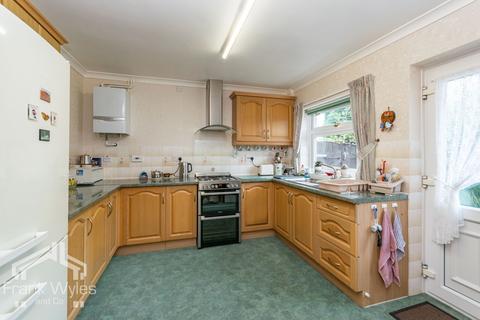 4 bedroom detached house for sale, Jubilee Way, Lytham St Annes, FY8 3TT