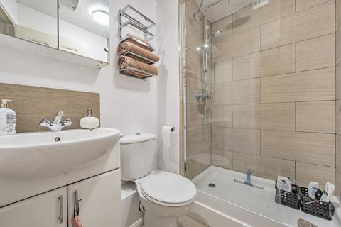 32 Rossby, Shinfield, Reading, RG2 9FS