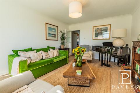 3 bedroom apartment for sale, The Esplanade, Frinton-On-Sea