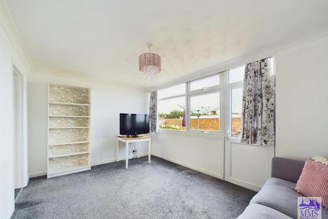 1 bedroom flat for sale, Cypress Court, Frindsbury