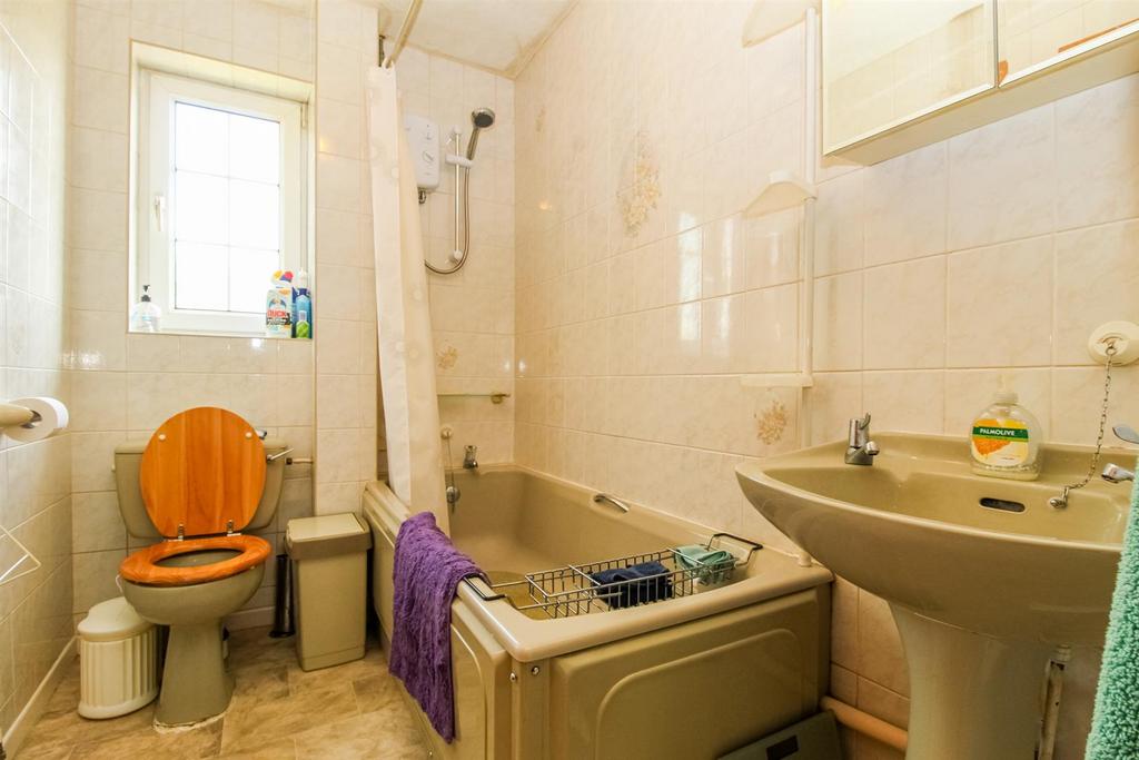 Bathroom/w.c.