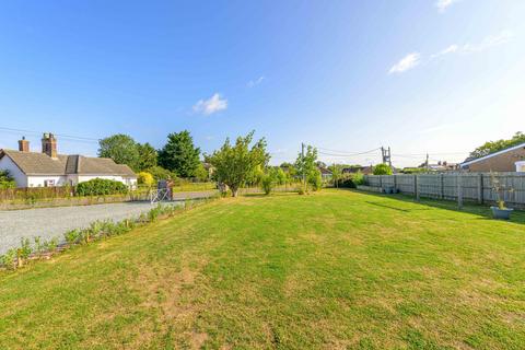 4 bedroom detached bungalow for sale, Station Road, Firsby, PE23