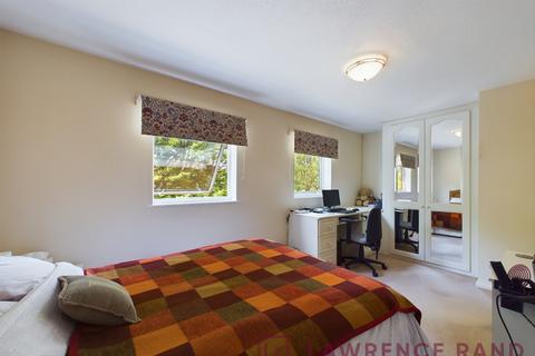 14 Warsaw Close, Ruislip, HA4 6RJ