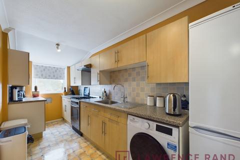 14 Warsaw Close, Ruislip, HA4 6RJ