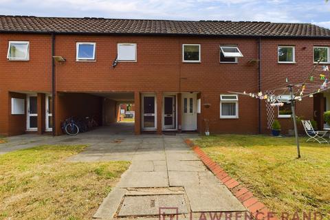 14 Warsaw Close, Ruislip, HA4 6RJ