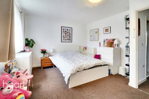 21 Rainbow Gardens, Dartford, DA1 5RF