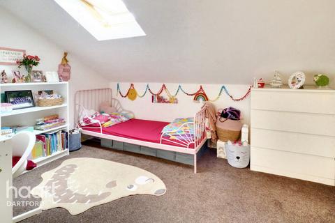 21 Rainbow Gardens, Dartford, DA1 5RF