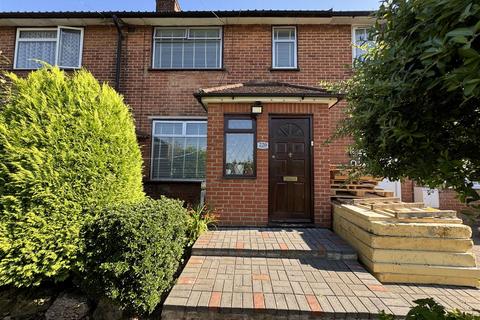 3 bedroom terraced house for sale, Deansbrook Road, Edgware