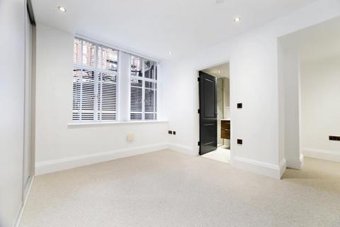 3 bedroom apartment to rent, OAKWOOD COURT KENSINGTON W14
