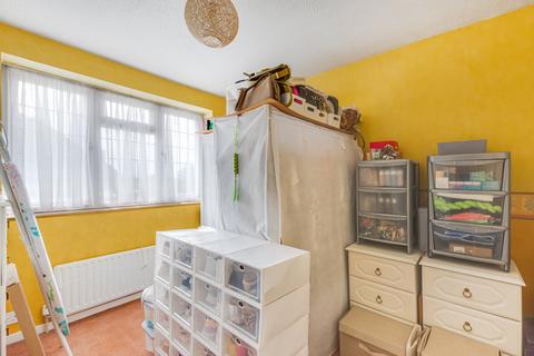 17 Tynedale Close, Dartford, DA2 6LL