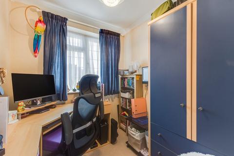 17 Tynedale Close, Dartford, DA2 6LL