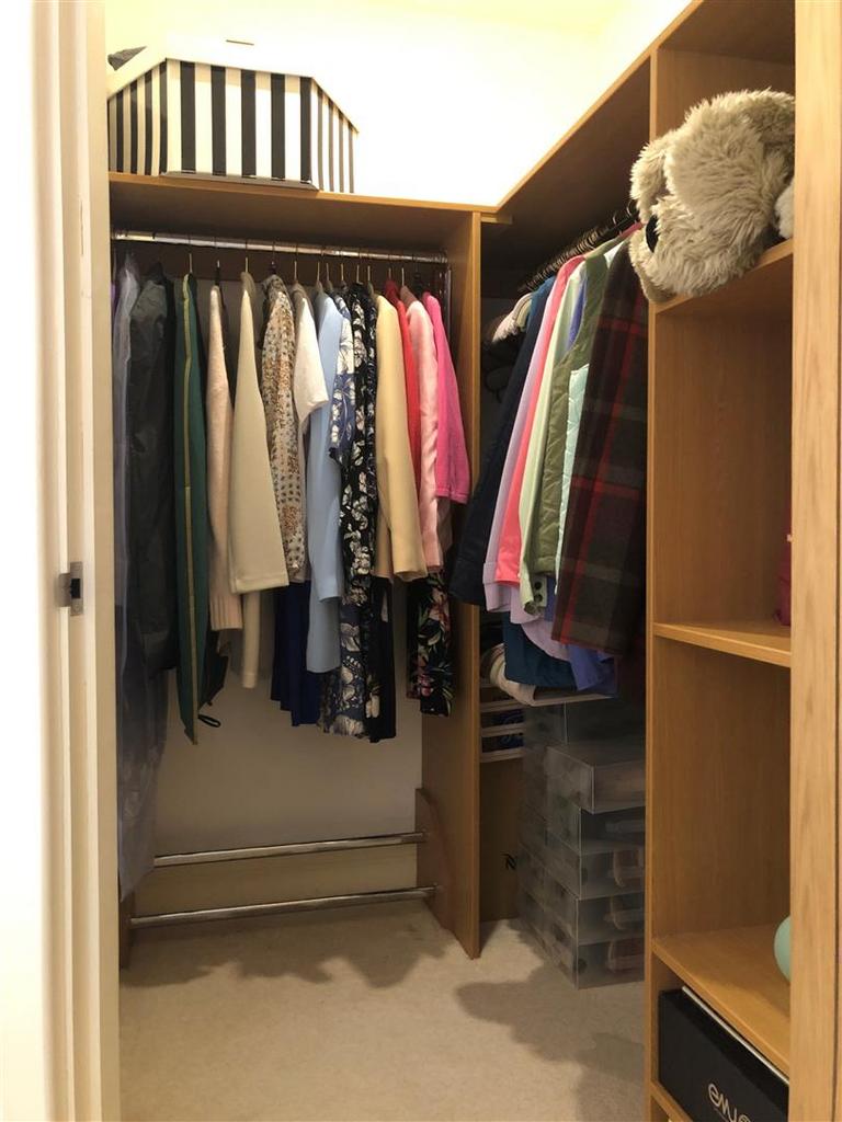 Seller Photo Wardrobe.jpg