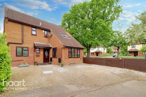 3 bedroom detached house for sale, Hockliffe Brae, Walnut Tree