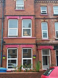 2 bedroom apartment to rent, Windsor Crescent, Bridlington, East Riding of Yorkshire, YO15