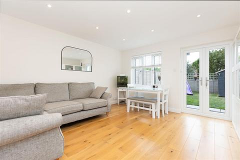 2 Blacksmiths Close, Stotfold, Hitchin, SG5 4QR