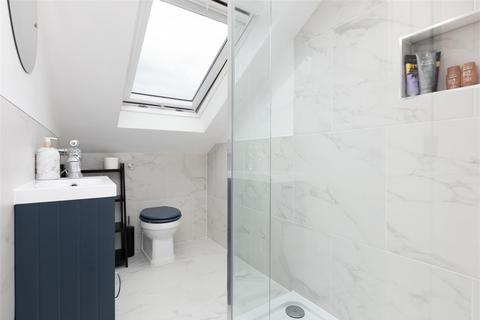 2 Blacksmiths Close, Stotfold, Hitchin, SG5 4QR