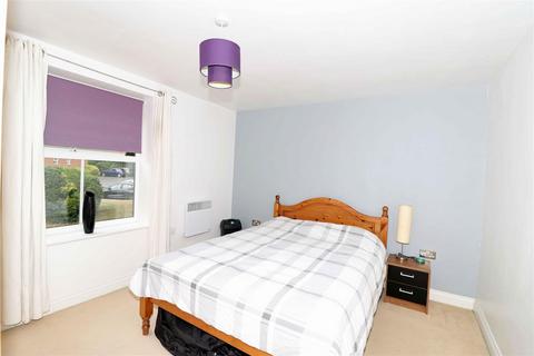 1 bedroom flat for sale, Romani Close, Warwick