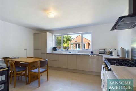 35 The Close, Burghfield Common, Reading, RG7 3HT