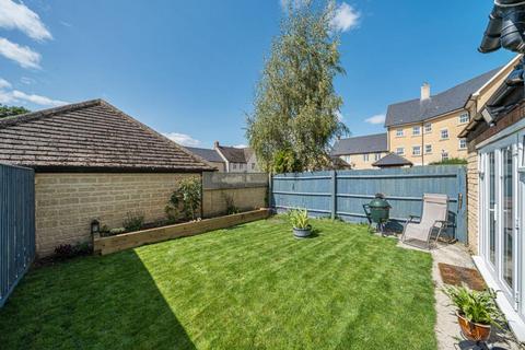 2 bedroom end of terrace house for sale, Carterton,  Oxfordshire,  OX18