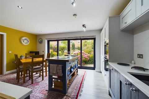 3 Blakedale Drive, Driffield, YO25 6BD