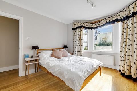 1 bedroom flat for sale, Homestead Road, London