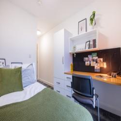 Standard Accessible Ensuite (1).jpg