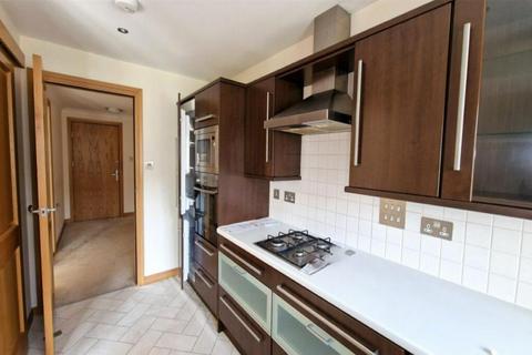 2 bedroom flat for sale, Polmuir Road, 2nd Floor Flat, Aberdeen AB11