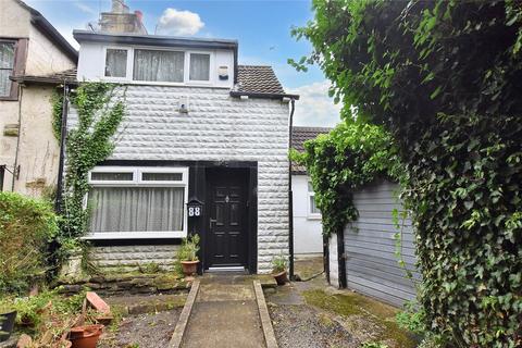 2 bedroom terraced house for sale, Bradford Road, Idle, Bradford, West Yorkshire