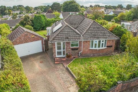 3 bedroom bungalow for sale, Insley Crescent, Broadstone, BH18