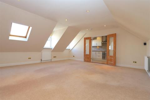 3 bedroom apartment to rent, St Helier