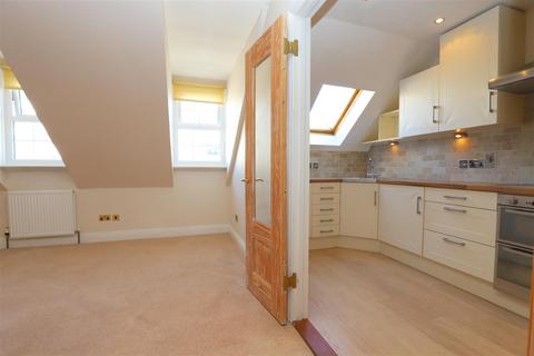 3 bedroom apartment to rent, St Helier