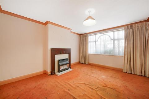 3 bedroom end of terrace house for sale, East Court, Wembley